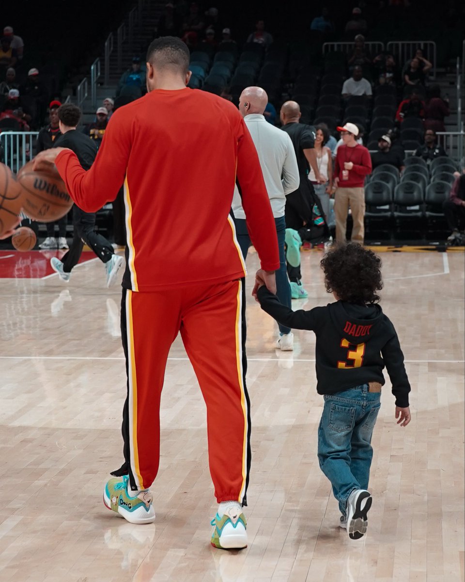 CJ McCollum tweet media