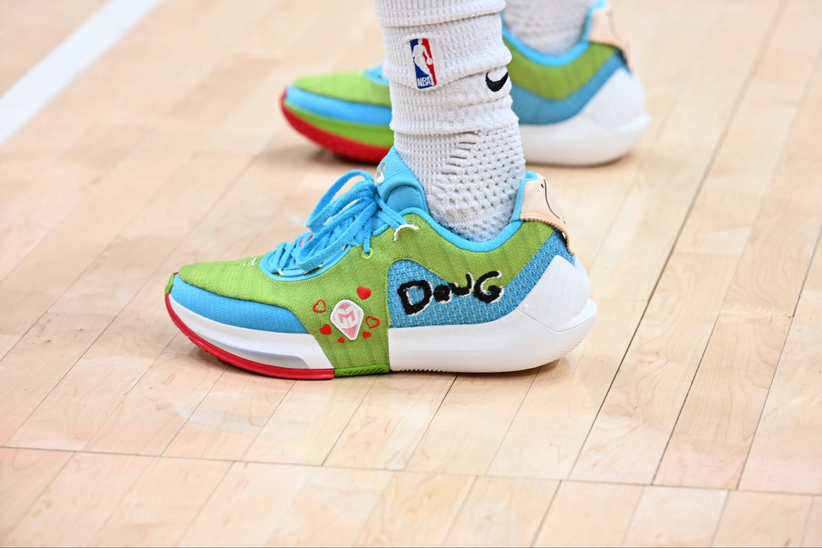 CJ McCollum tweet media