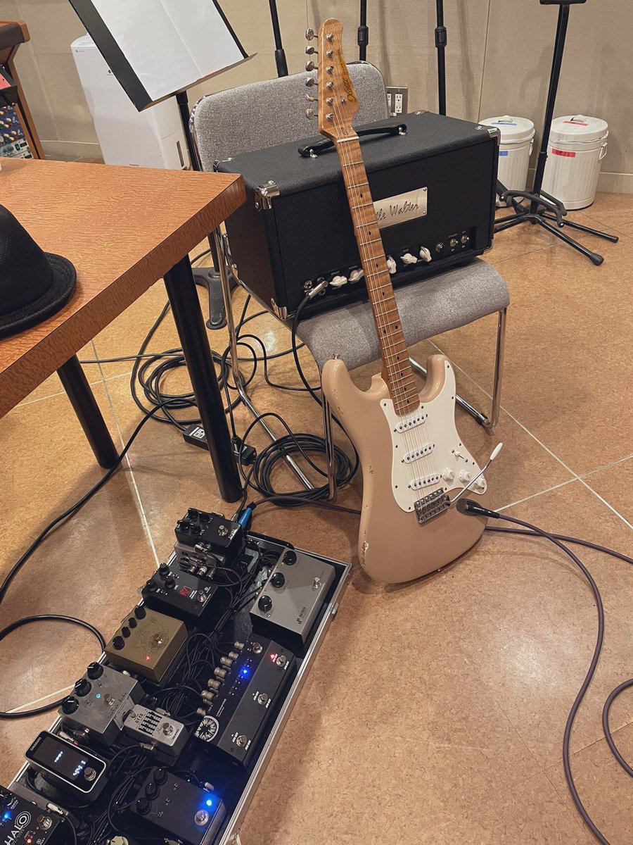 takashimasuzaki's tweet image. 楽曲が益々活き活きに♪素晴らしいプレイ&amp;amp;サウンドをありがとう！
完成まであと少し
#recording
#dimension
#二家本亮介