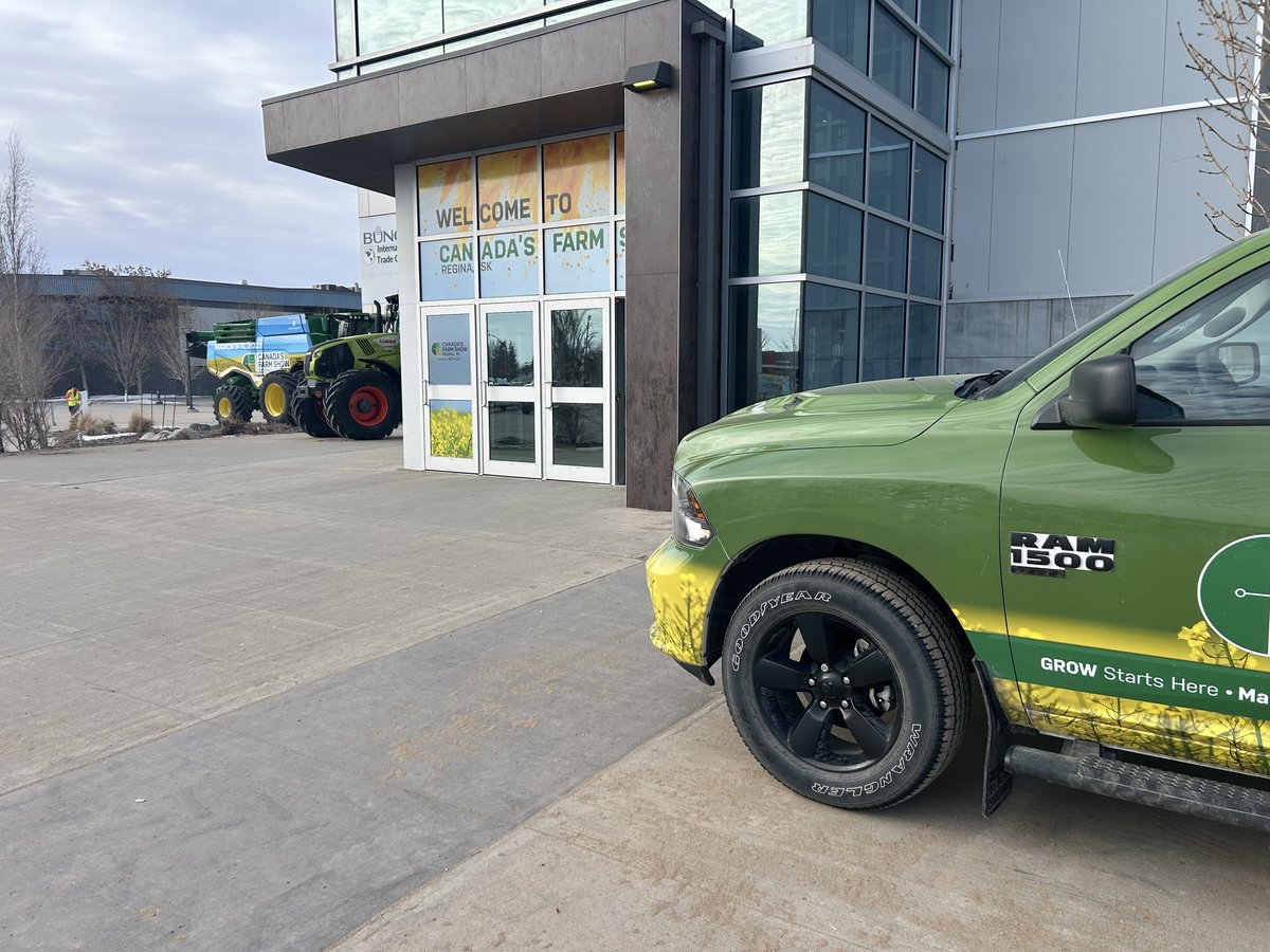 Sleek Signs tweet media