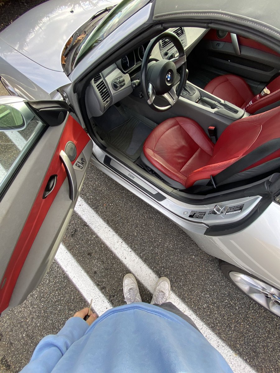 ideafucker's tweet image. #bloodyguts #WeBack