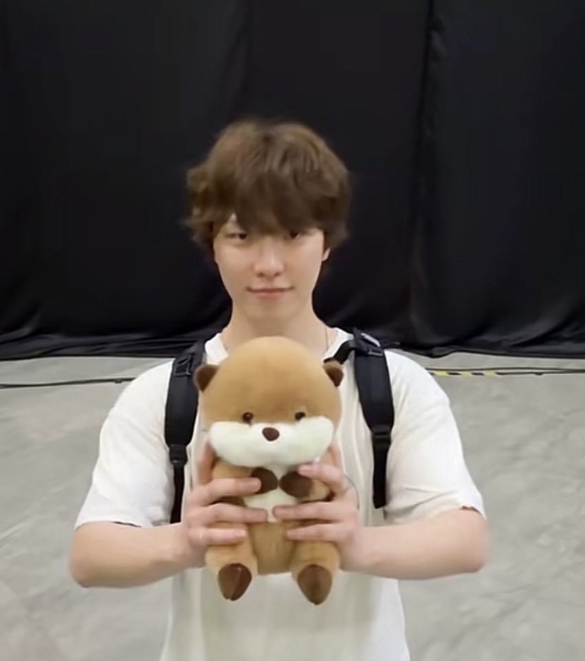 cam 🐈‍⬛🌻 tweet media