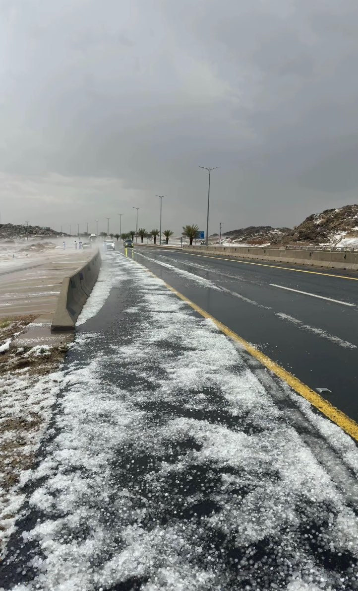 ‏كهرُمانه|kHR tweet media