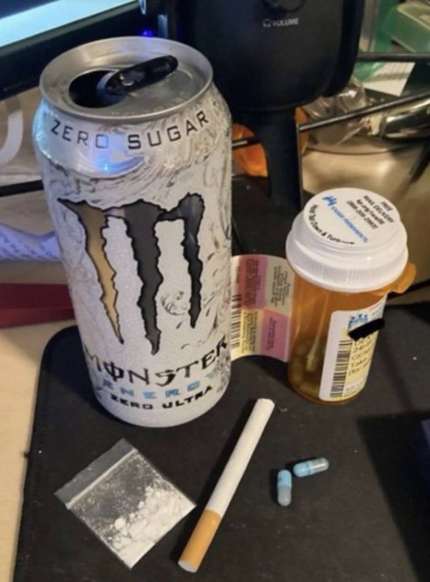 Superjunkie💥 tweet media