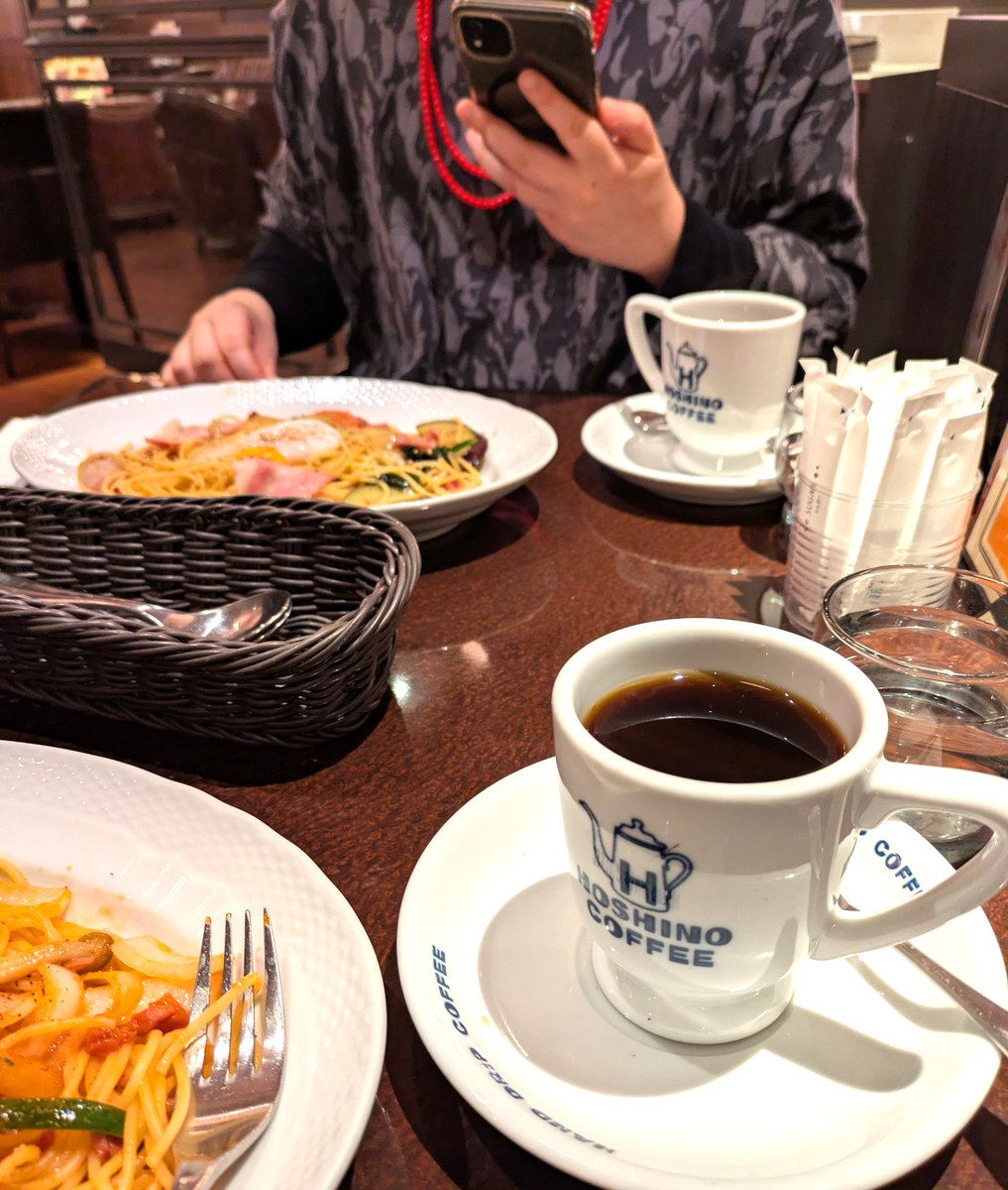 BowShaver tweet media