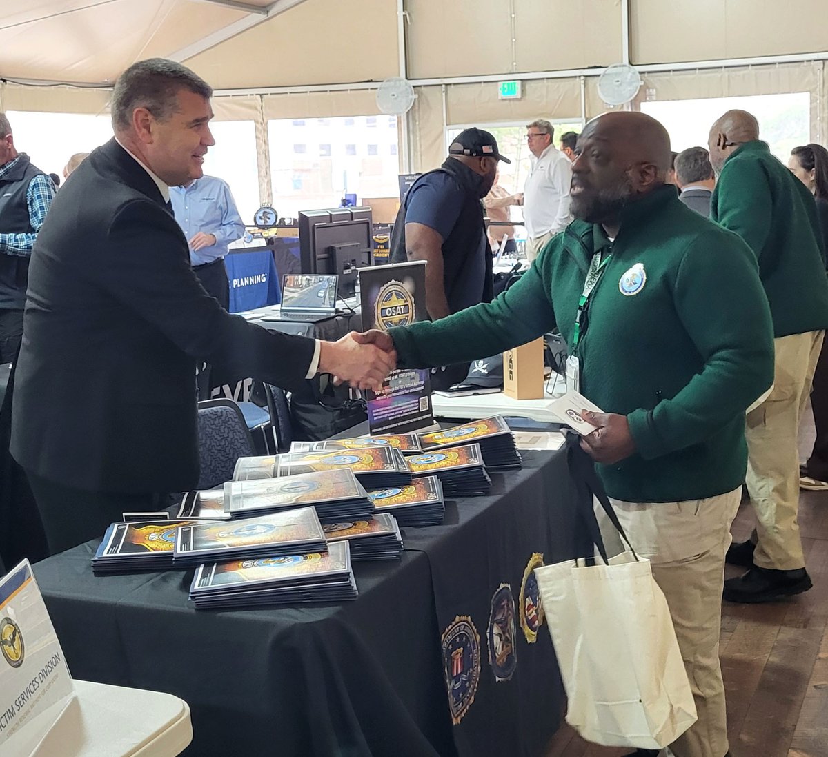 FBINAAQuantico's tweet image. Session 297 has officially graduated, and we’re looking back on the moments that made it special. Professional Development Day was a highlight!

Thank you to our Academic, Strategic Alliance, and Federal partners for your continued support. #FBINAA #Session297