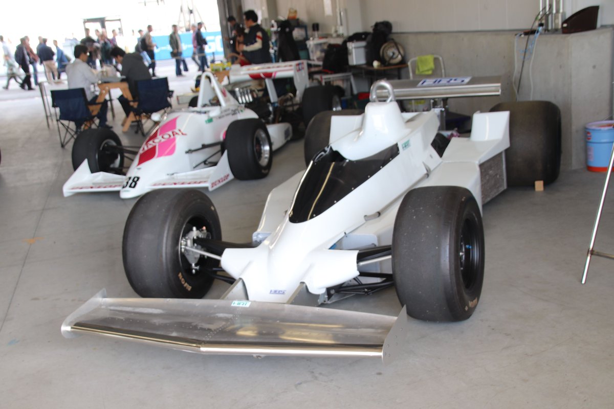 すがやみつる tweet media