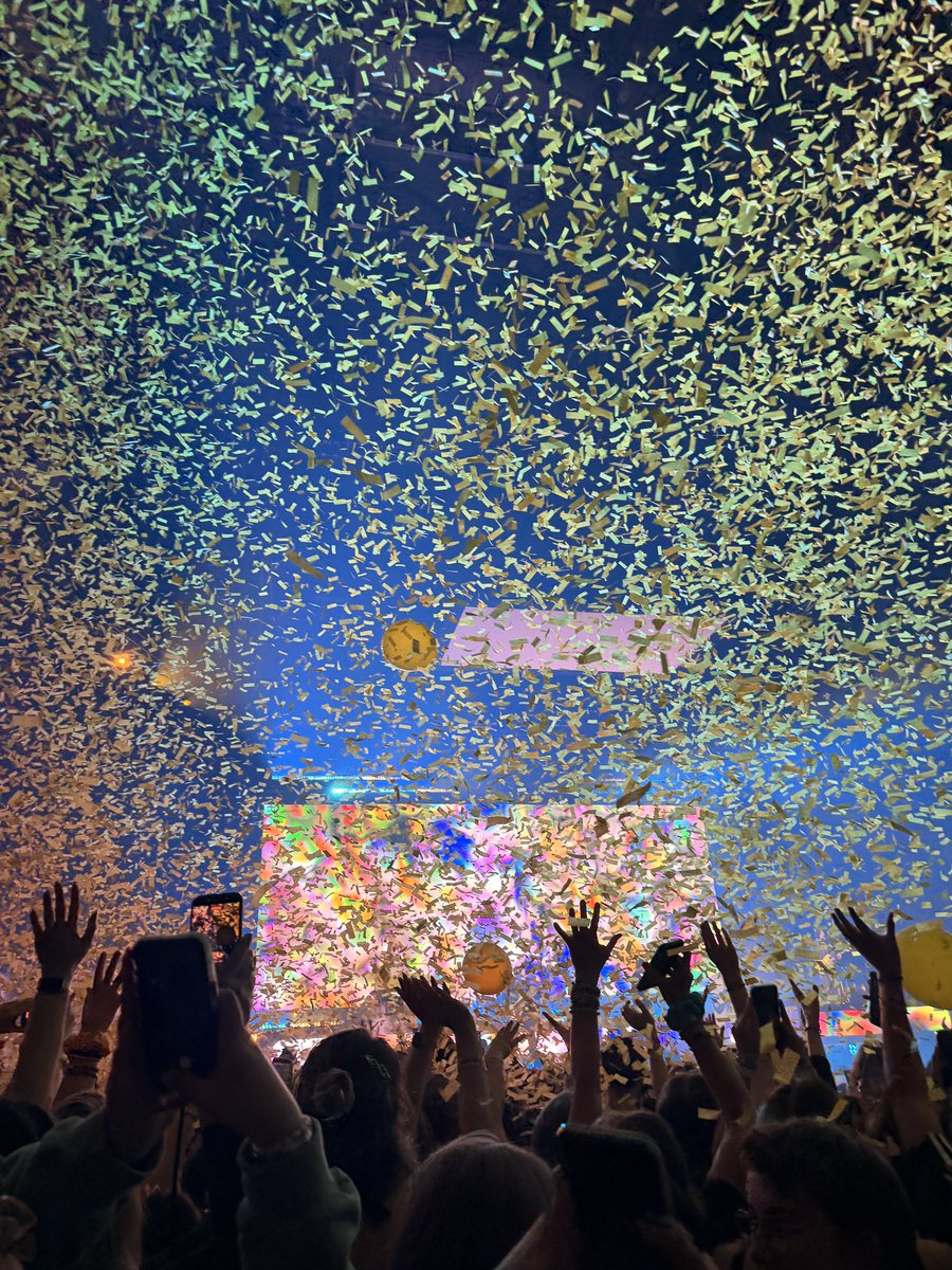 kar⸆⸉ 🦭 ON TOUR!!! tweet media