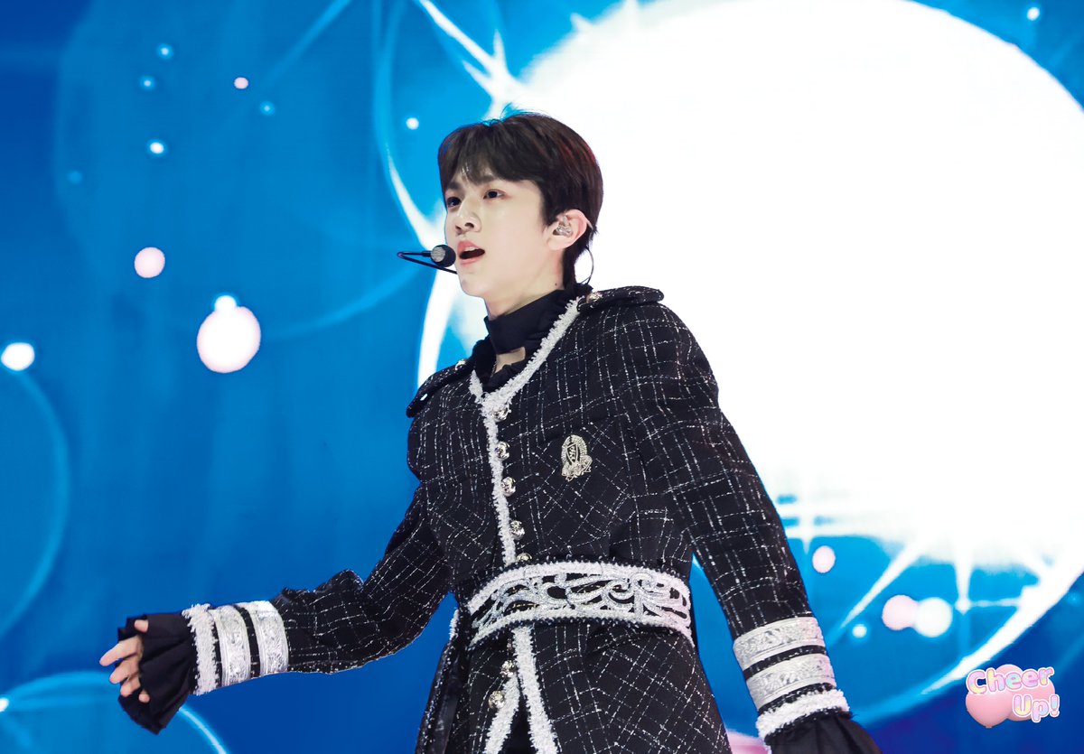 ᴄʜᴇᴇʀ ᴜᴘ! tweet media