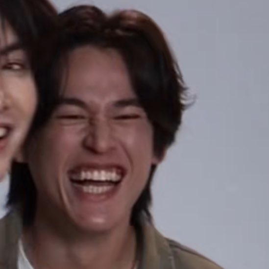 แมวเอิ้กอ้ากอารมณ์ดี !