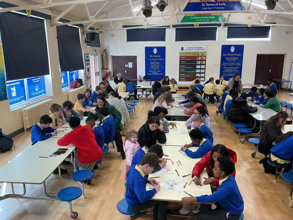 StMaryB17's tweet image. The #Y6 confirmation workshop is underway! #confirmation #RE #prayer