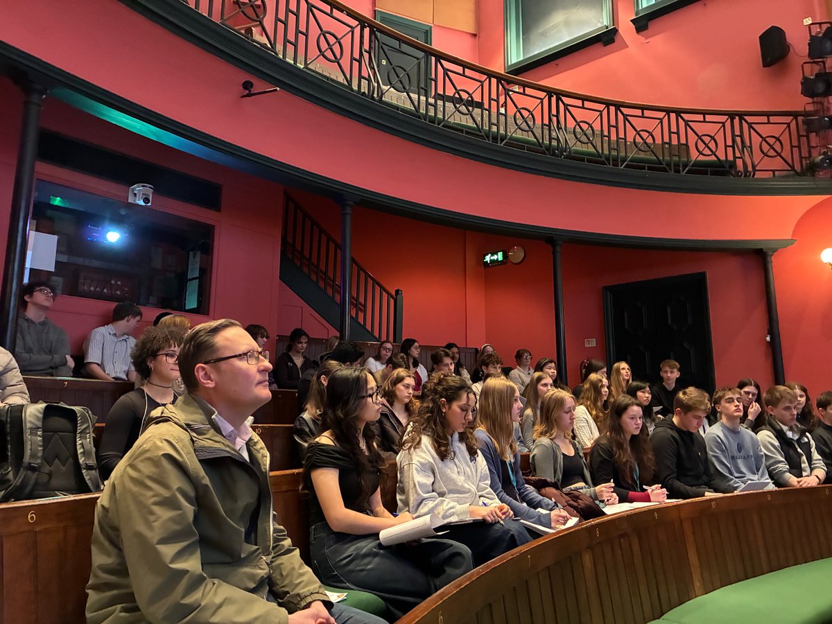 satrust_'s tweet image. Students across Spencer Academies Trust went on an exciting three-day Oxford and Cambridge trip that is already helping to raise aspirations 🙌

Read more over on our website 🔗: spencertrust.org.uk/oxbridge-trip-…

#Oxford #Cambridge #Trip #Education