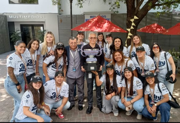 César Tello Rodríguez tweet media