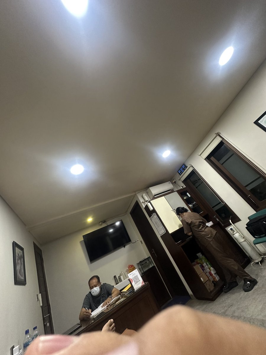 Ka Lolas tweet media