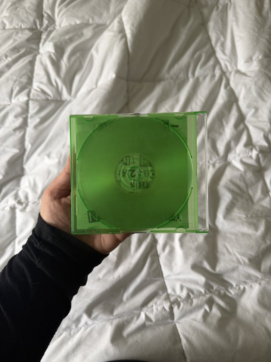 izzy ♡ aka 2008fobstan *✧･ﾟ:* tweet media