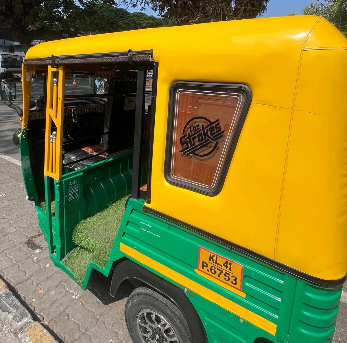 julian casablancas shady facts tweet media