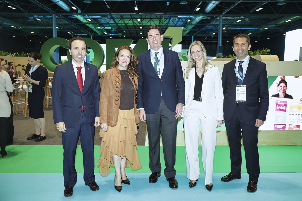 Aula de la Farmacia tweet media