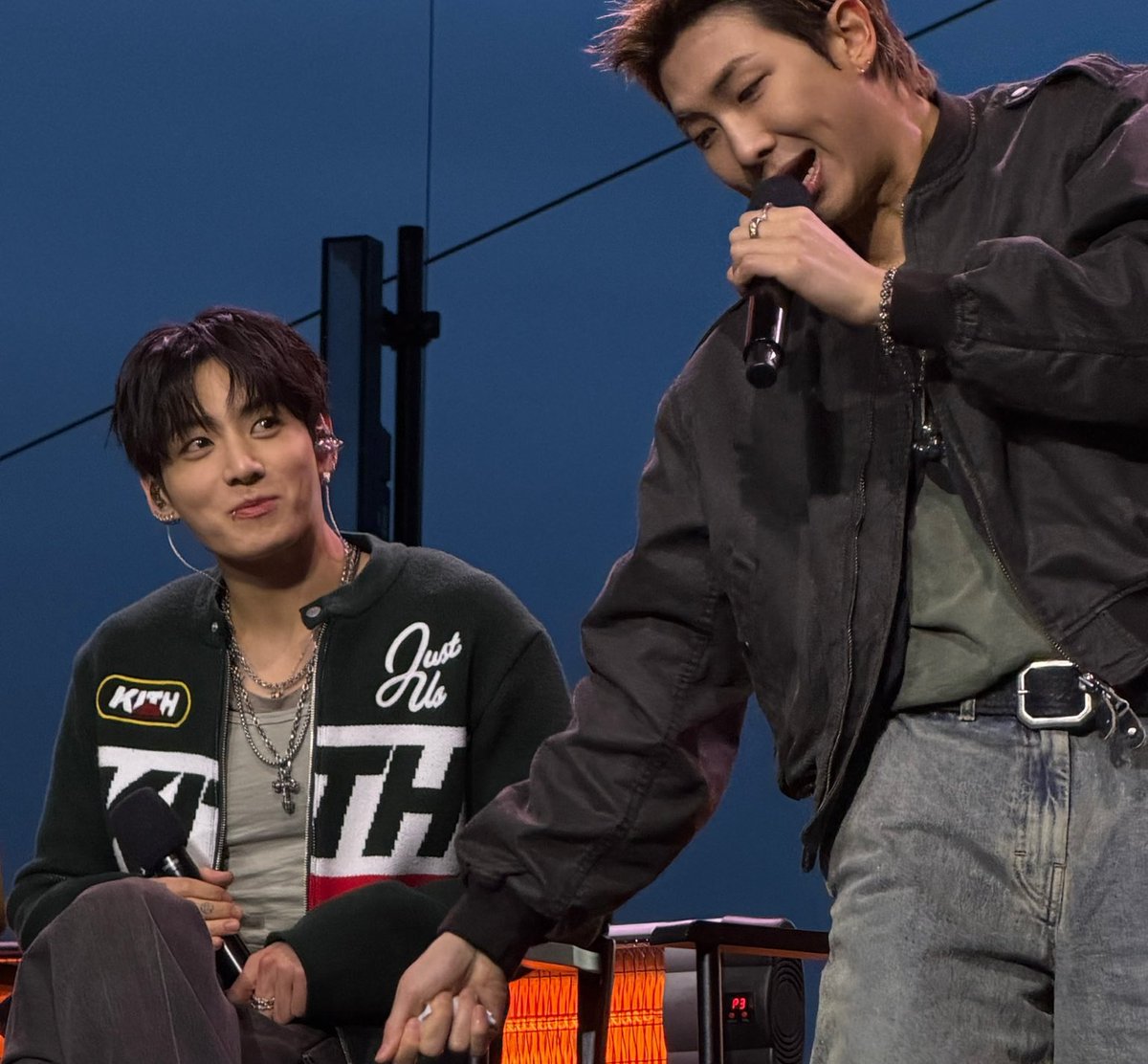 yaz⁷ ⊙⊝⊜ ARIRANG tweet media