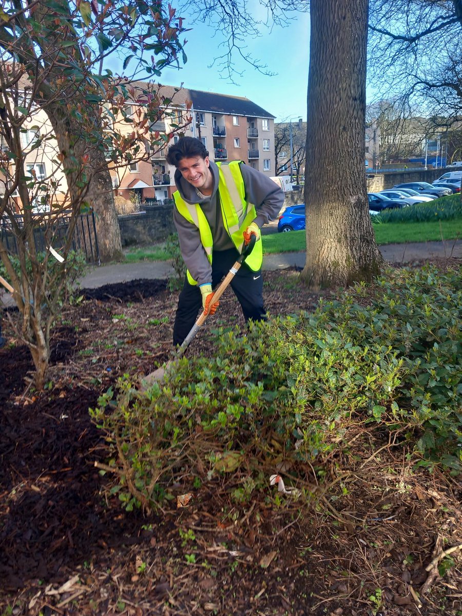 Clark Contracts tweet media