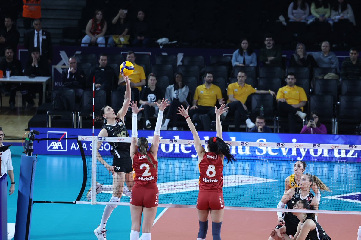 Türkiye Voleybol Federasyonu tweet media