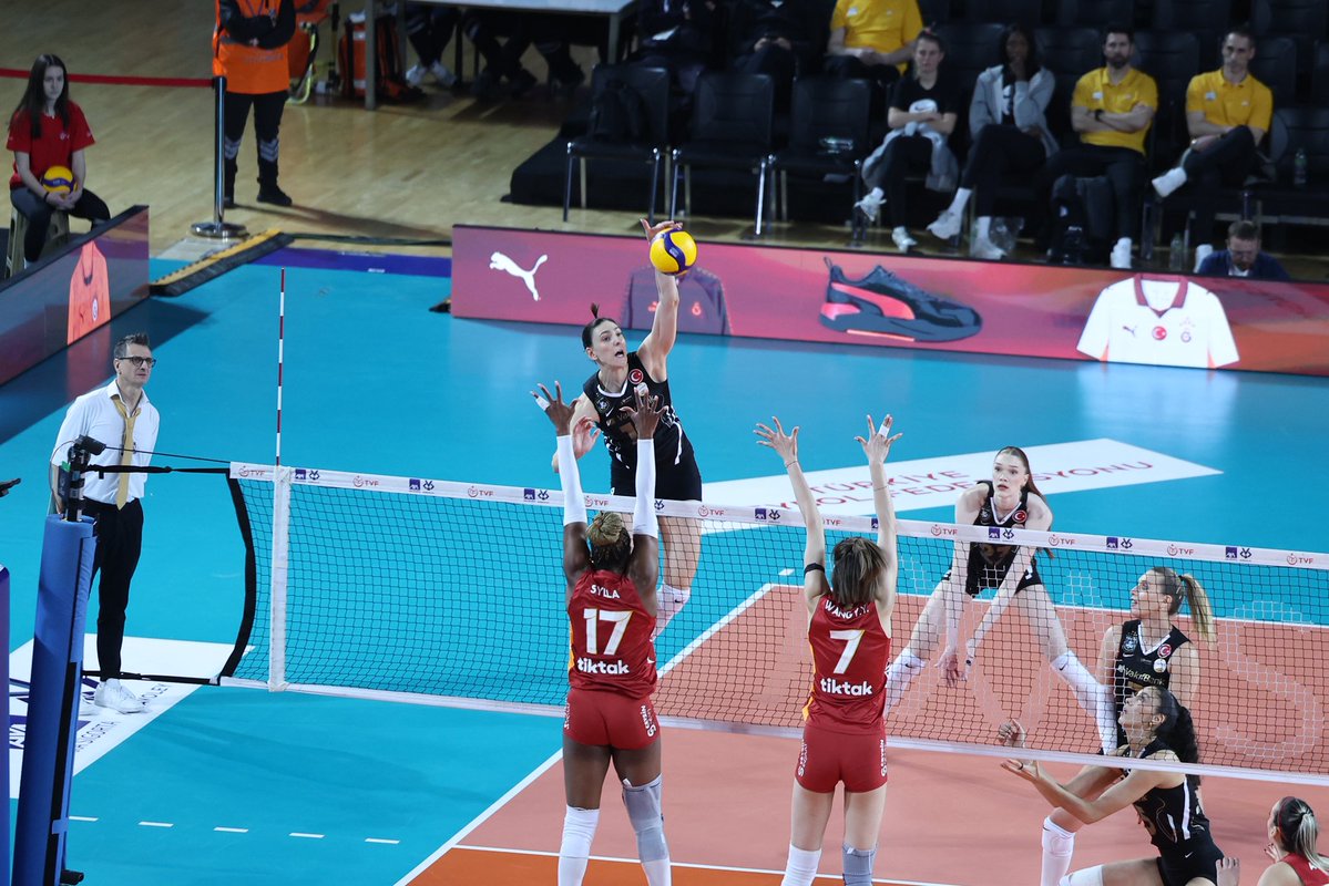 Türkiye Voleybol Federasyonu tweet media