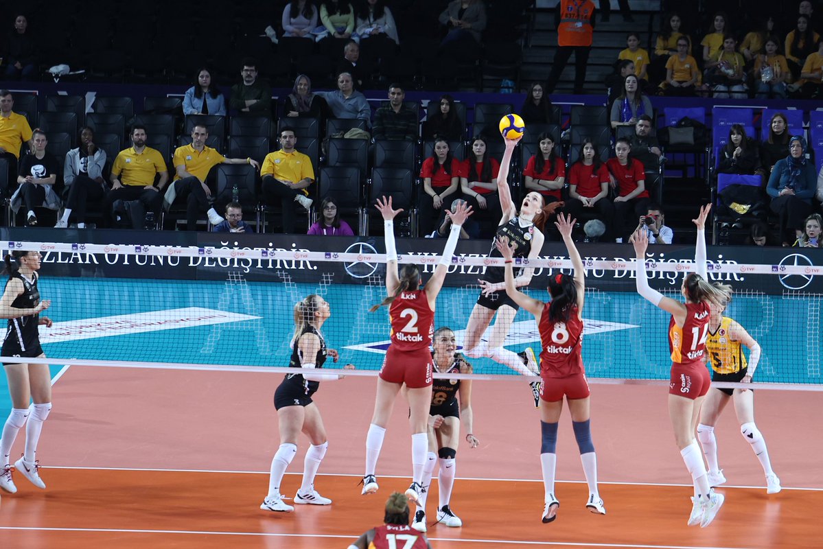 Türkiye Voleybol Federasyonu tweet media