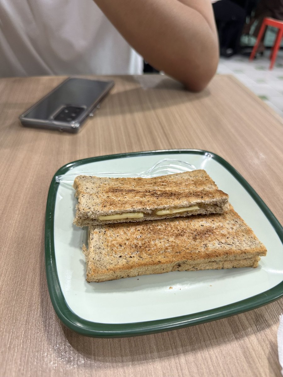 (ㆀ˘･з･˘) tweet media