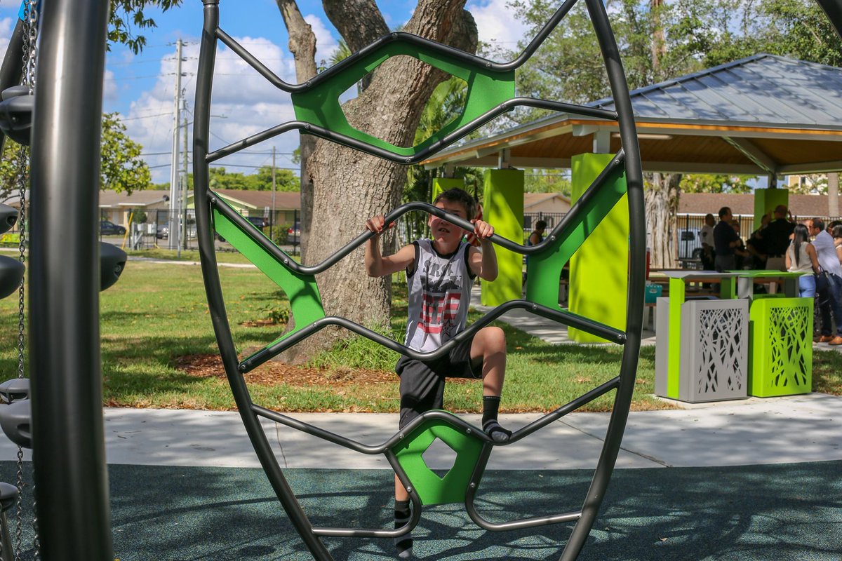 Hallandale Beach tweet media