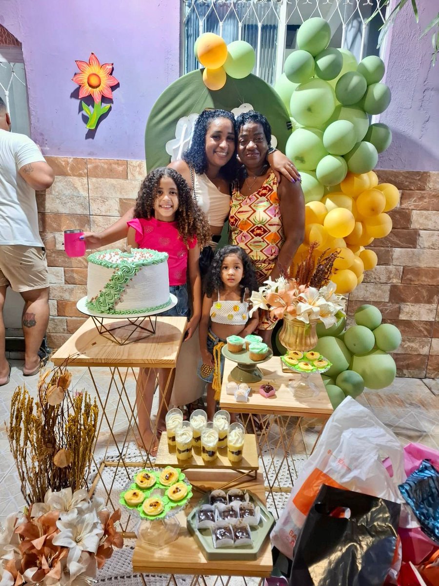 __Gabrielle0's tweet photo. Obrigada mãe por tudo 🥰 https://t.co/X5MvtuBflC