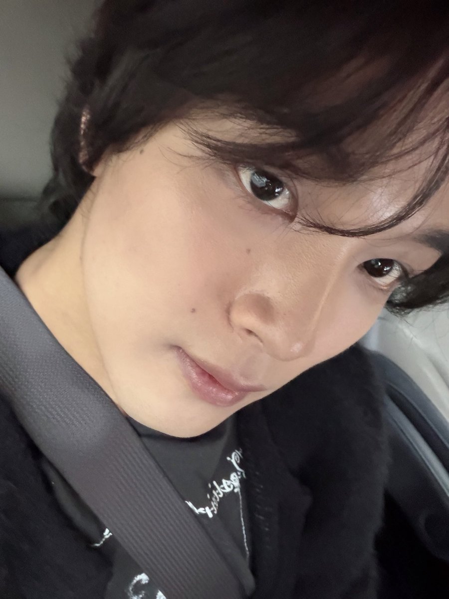 공팔일오 tweet media