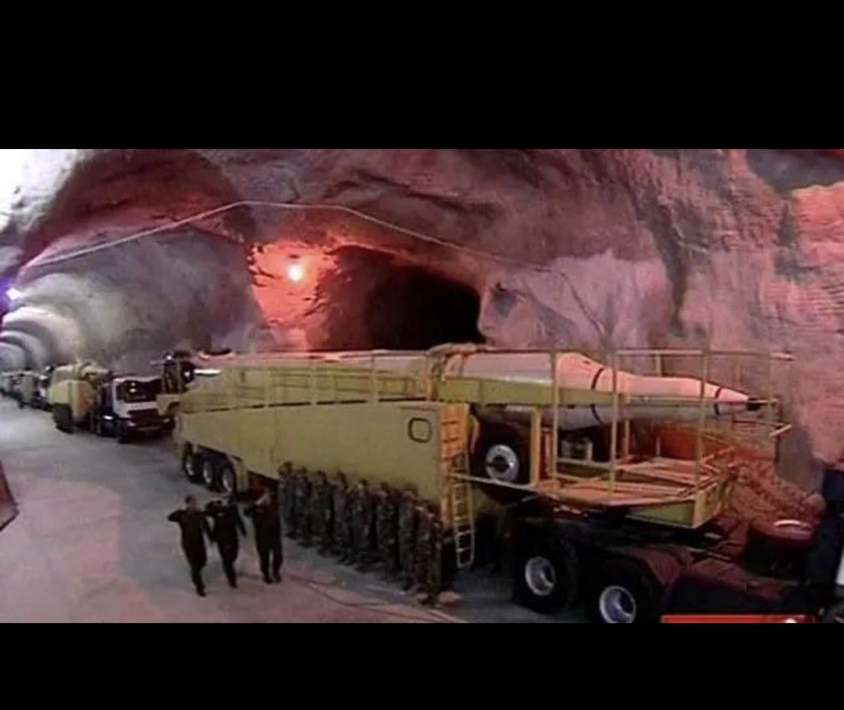 عمو ایرونی tweet media