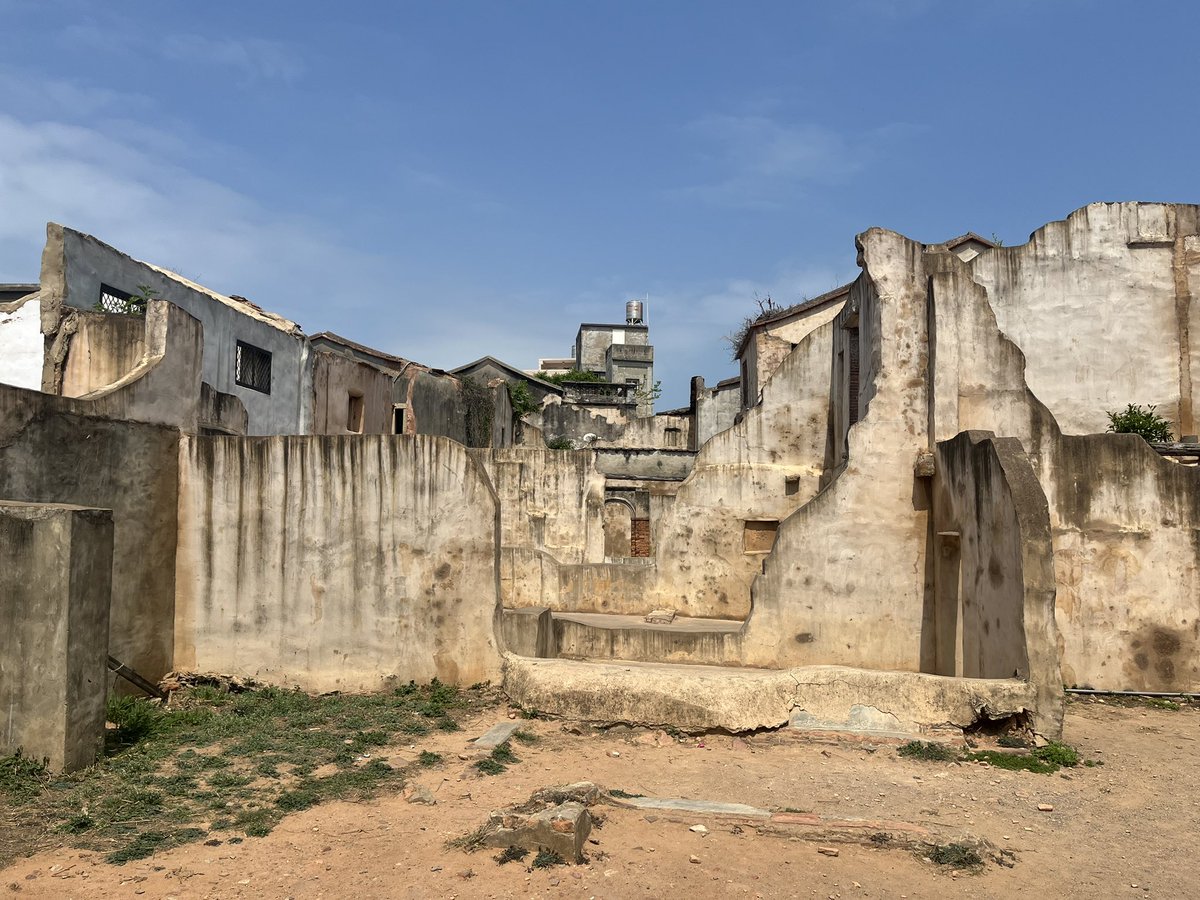 leftpain tweet media