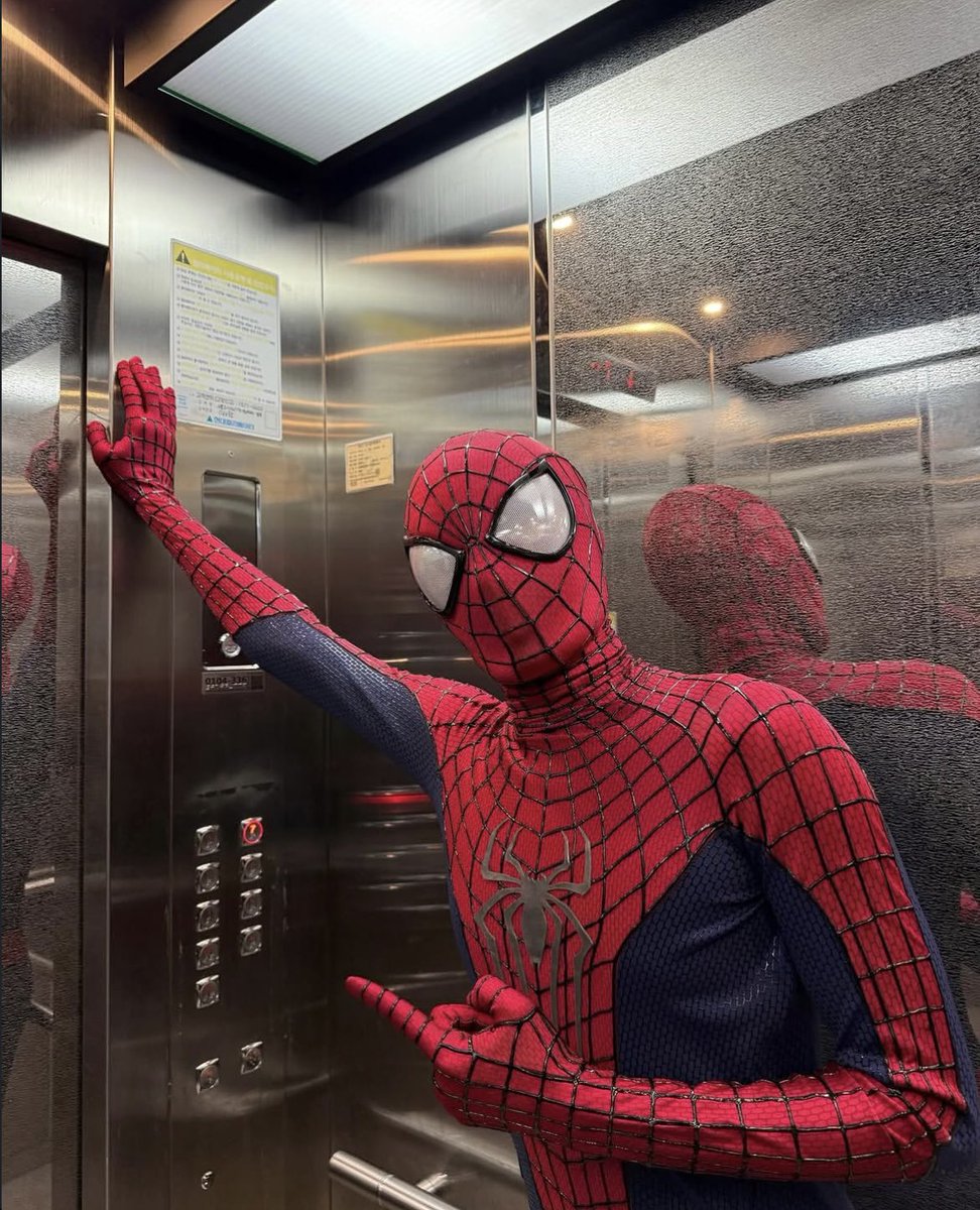 slickslurper420 tweet media