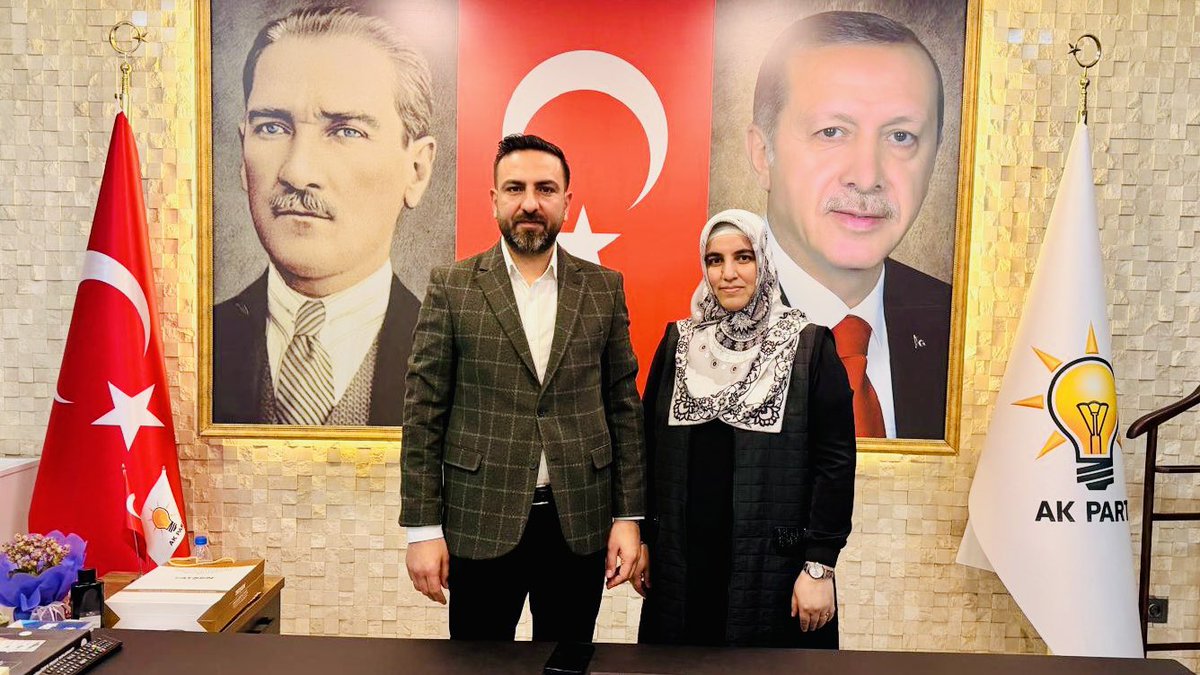 📍 AK Parti Seyhan İlçe Başkanlığı

Önceki dönem Meclis Üyemiz Sayın Sevda Erdede’yi İlçe Başkanlığımızda ağırlamaktan büyük memnuniyet duyduk.

Teşkilatımızın geçmişten bugüne uzanan güçlü bağlarını bir kez daha hissettiğimiz bu anlamlı buluşmada, samimi sohbetler eşliğinde dava