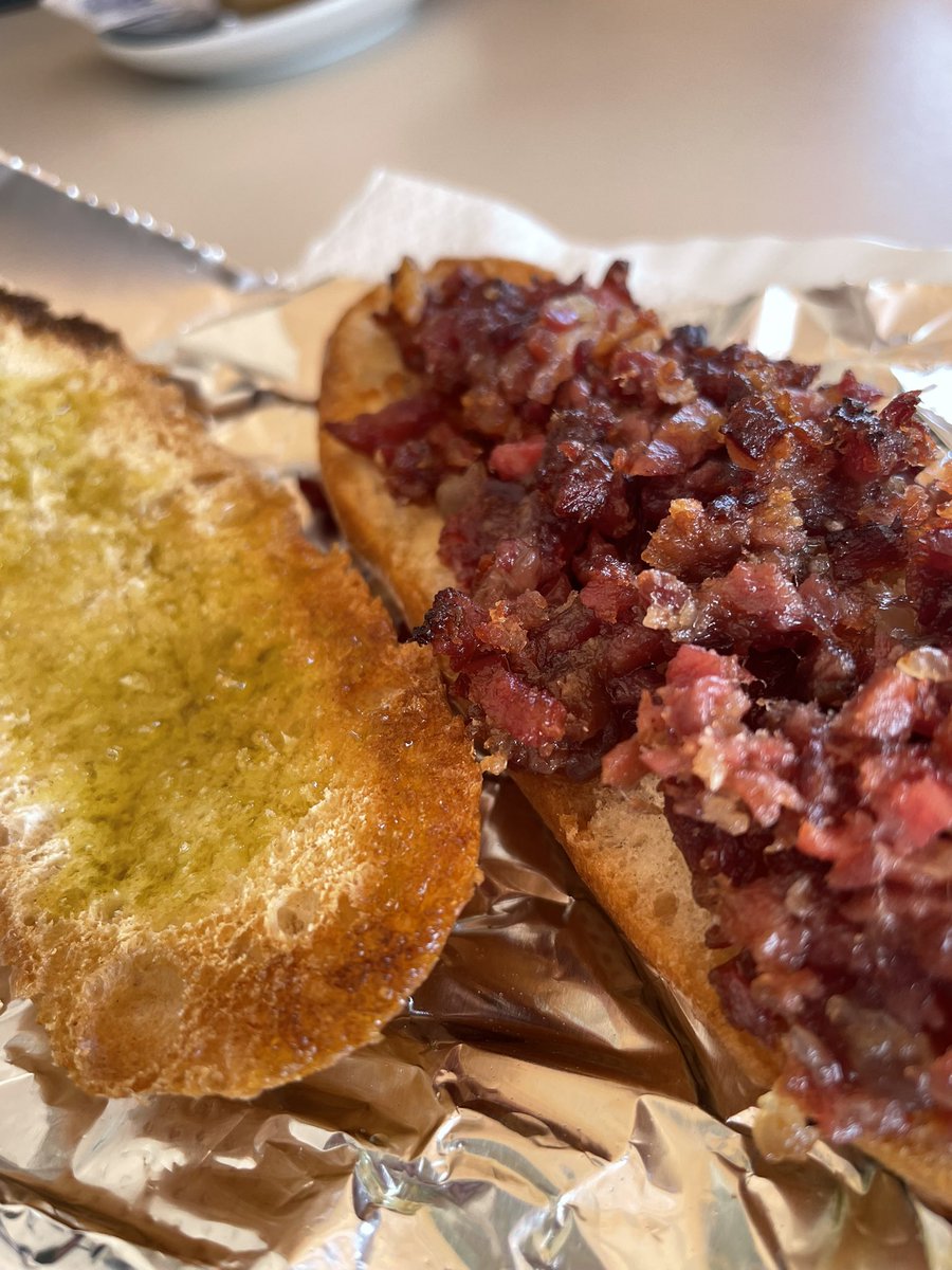 Patricia Escalada💢 tweet media