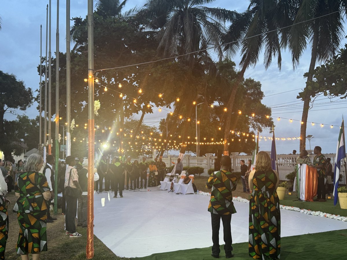 Teach For Sierra Leone tweet media