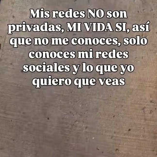 ErosaFrancis's tweet image. Así de simple 😁😏