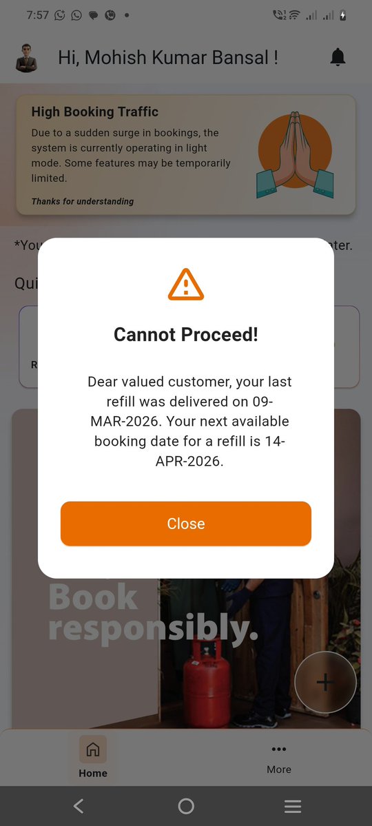 mohishkumar's tweet image. @CMODelhi @PMOIndia cylinder booking now goes from 25 days to 35 days #great #strategy but they have cylinder in black marketing @IndianOilcl may be now increase more ...... #Sab kuch thik hai gas mile na mile yehi jutha aswasan