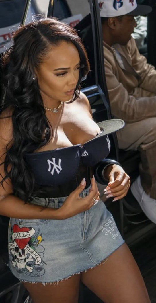 Trash Fit Pics tweet media