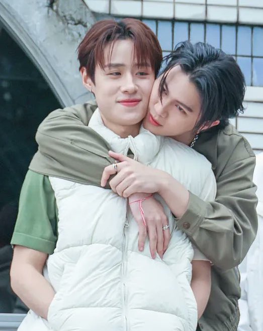 Pauline 🩷🩵 tweet media