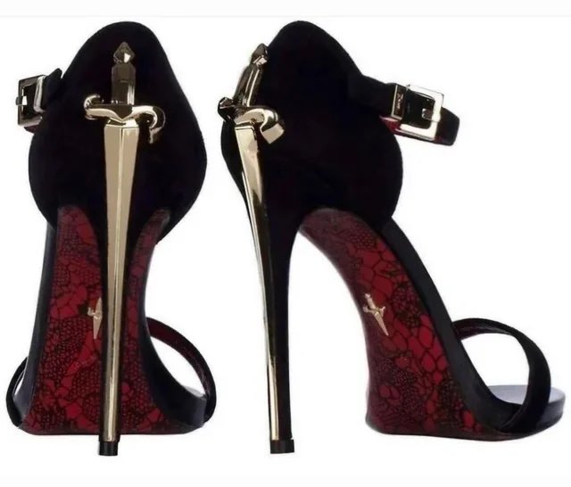 apranax fort tweet media