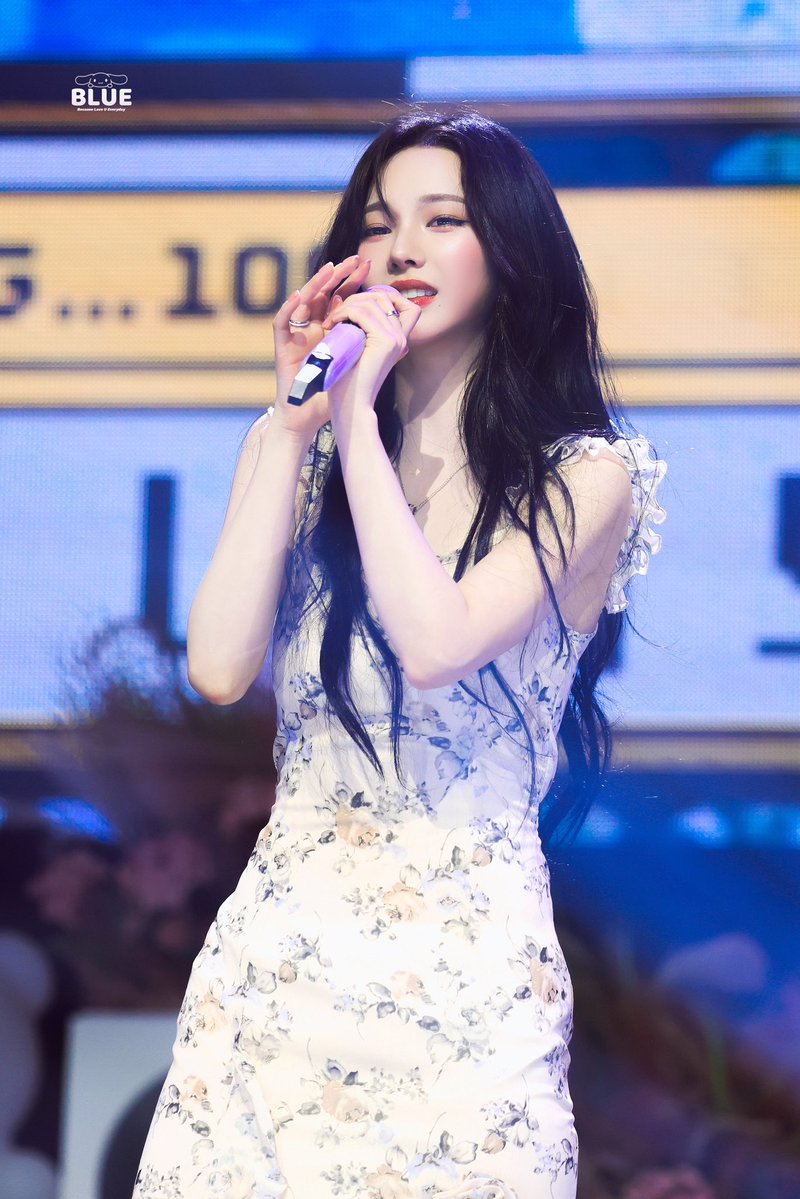 🫐 Katarina. 🦭 tweet media