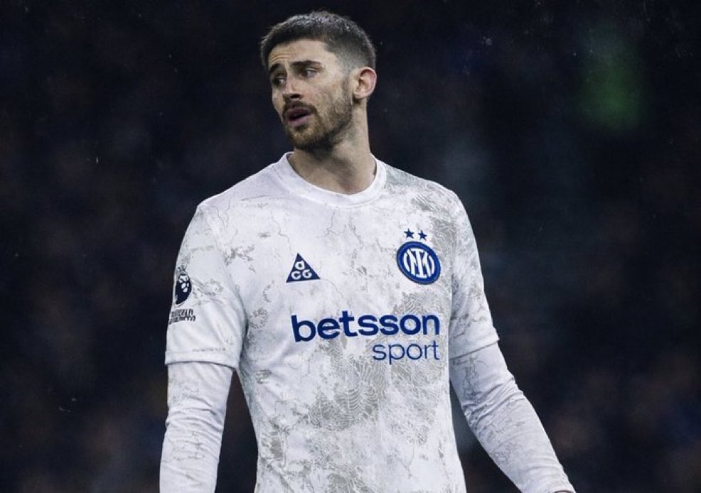 سومر ثقب اوروبا | ⭐️ 𝐗𝐅𝐚𝐫𝐢𝐬 ⭐️🚬 tweet media