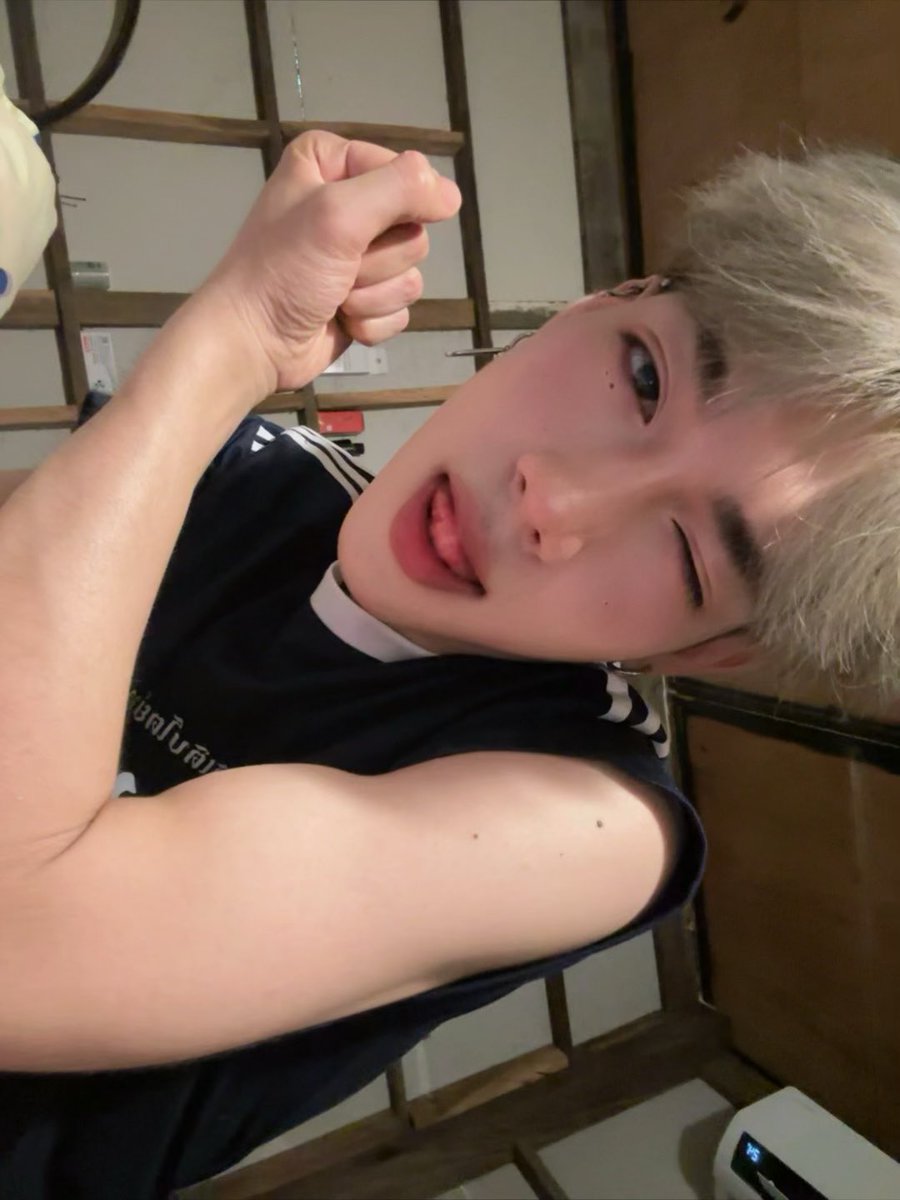 tankhunluvmatcha!! tweet media