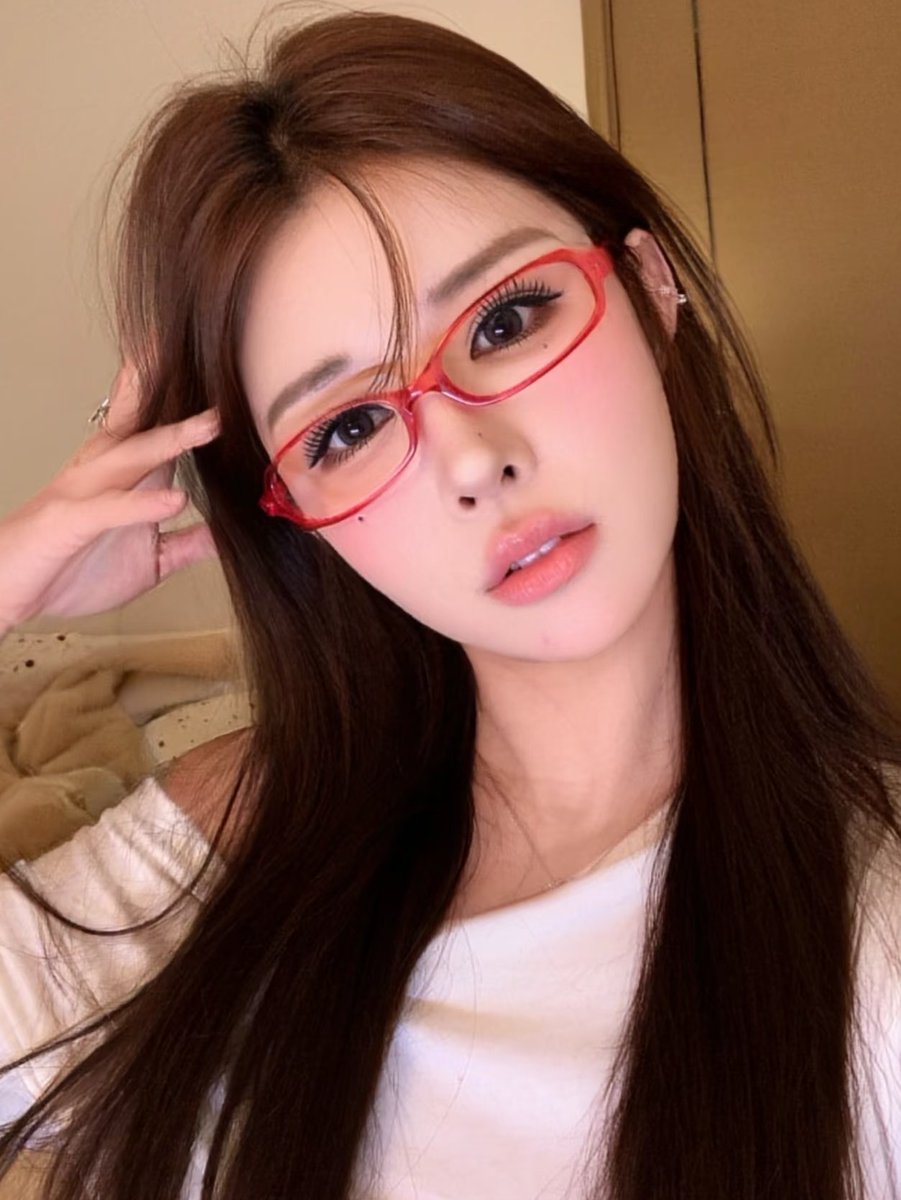 花香 tweet media