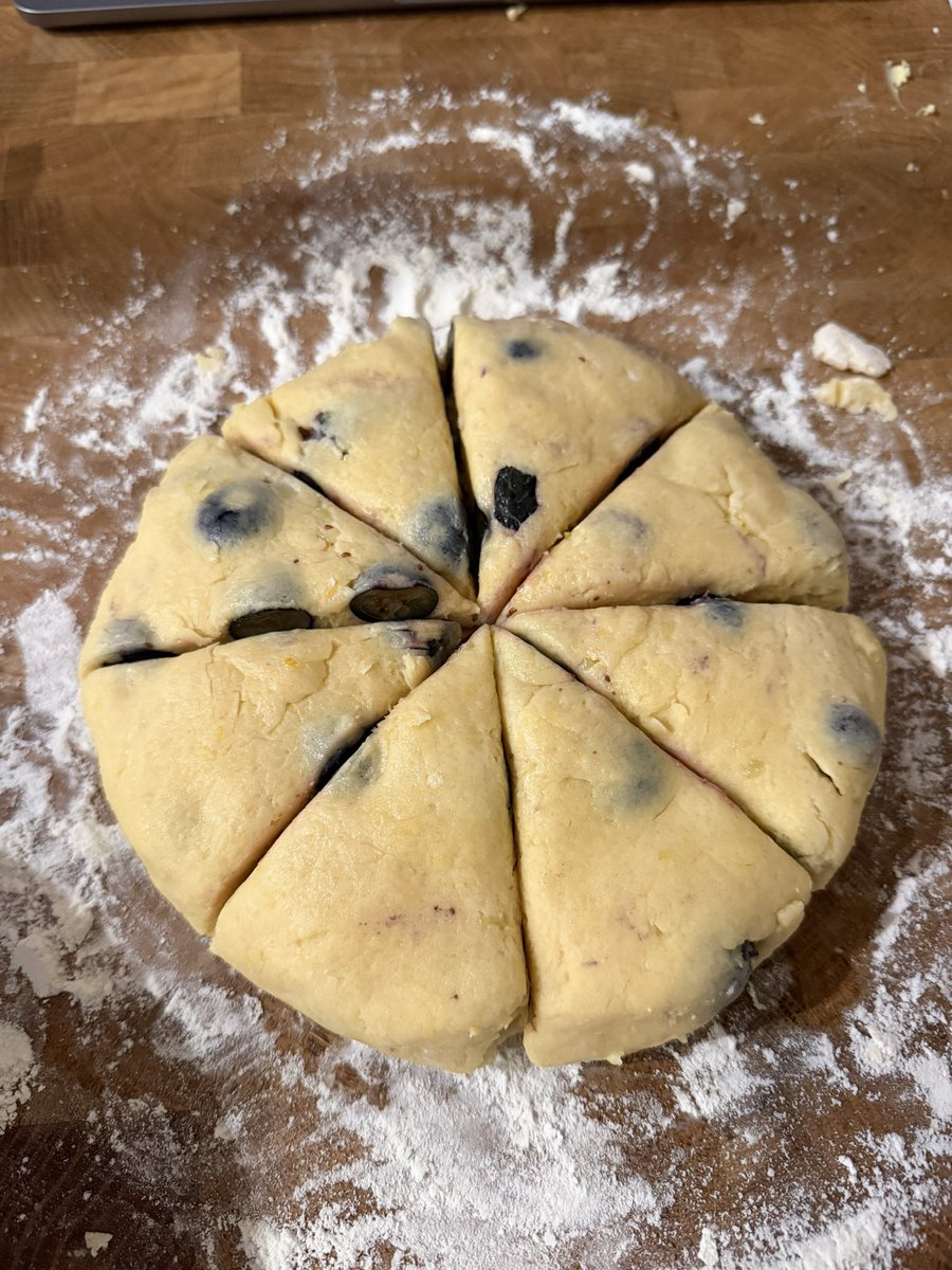 clare flanagan tweet media