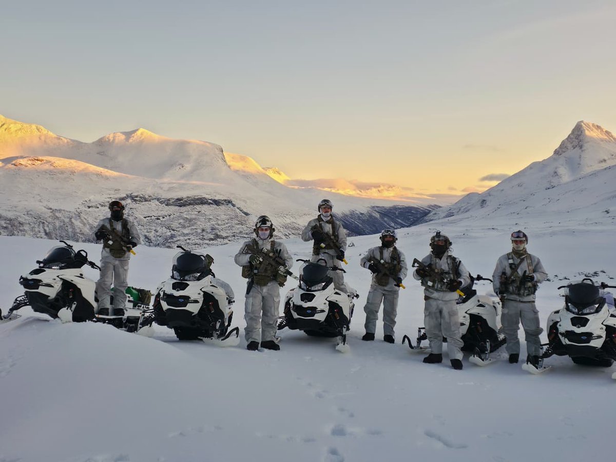 Royal Marines tweet media