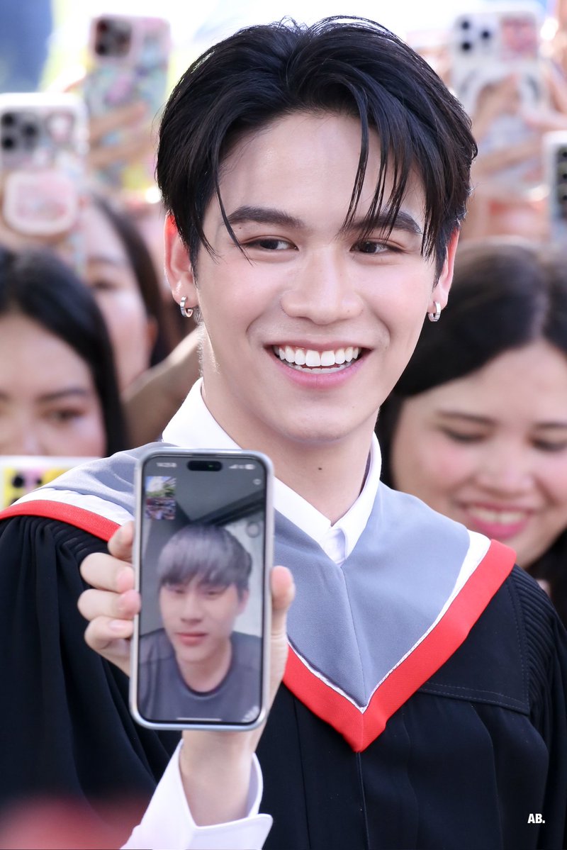 sun-kissed tweet media