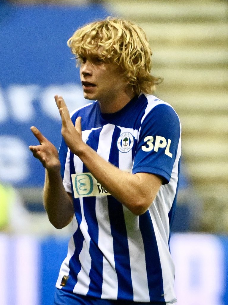 LaticsBase tweet media