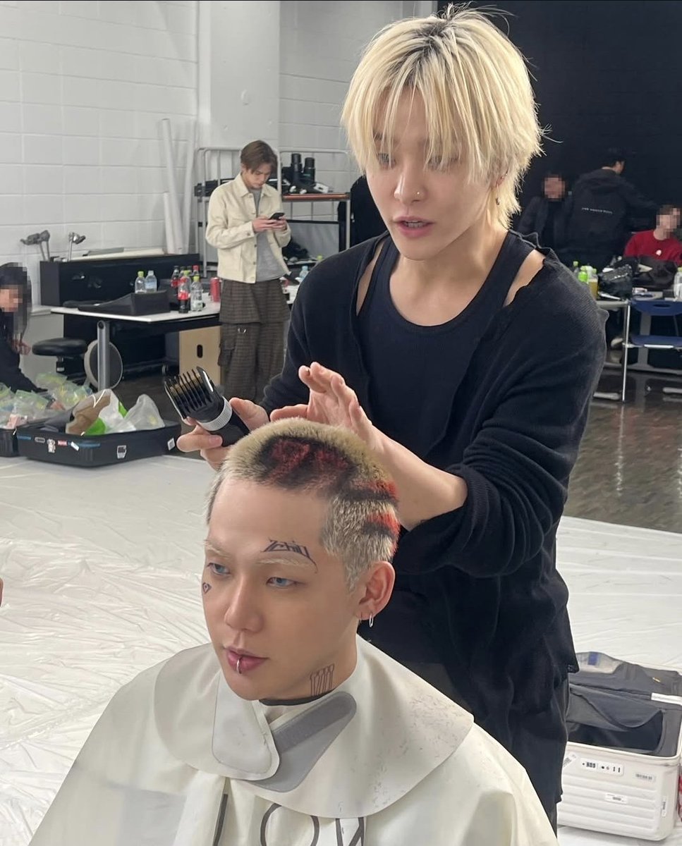 เล่นกันแบบ 'เพื่อน' ครับ